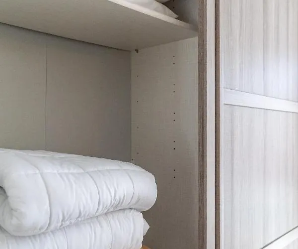 Two Steps From - Maggiore Relax